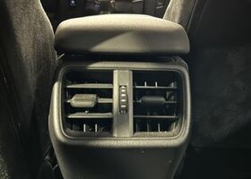 Сірий Лексус UX, об'ємом двигуна 1.99 л та пробігом 30 тис. км за 30218 $, фото 23 на Automoto.ua