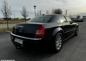 Крайслер 300C, объемом двигателя 5.65 л и пробегом 160 тыс. км за 1717 $, фото 6 на Automoto.ua