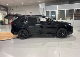 Тойота РАВ 4 2021 в Европе на Automoto.ua Черный Тойота РАВ 4, объемом двигателя 0 л и пробегом 91 тыс. км за 31493 $, фото 10 на Automoto.ua