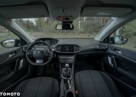 Пежо 308, об'ємом двигуна 1.2 л та пробігом 151 тис. км за 6458 $, фото 29 на Automoto.ua