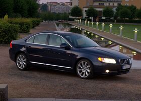 Вольво S80, Седан 2006 - н.в. II 4.4 i V8 AWD