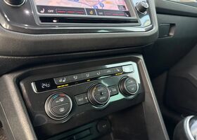 Фольксваген Тігуан 2016 у Європі на Automoto.ua Білий Фольксваген Тігуан, об'ємом двигуна 1.4 л та пробігом 164 тис. км за 17475 $, фото 12 на Automoto.ua