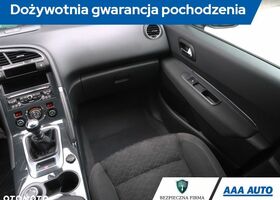 Пежо 3008, объемом двигателя 1.56 л и пробегом 240 тыс. км за 7127 $, фото 8 на Automoto.ua