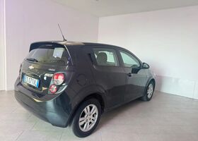 Шевроле Авео 2013 в Европе на Automoto.ua Черный Шевроле Авео, объемом двигателя 1.23 л и пробегом 129 тыс. км за 5587 $, фото 5 на Automoto.ua