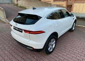 Белый Ягуар E-Pace, объемом двигателя 1.5 л и пробегом 29 тыс. км за 41828 $, фото 4 на Automoto.ua