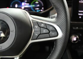 Мицубиси Кольт 2023 в Европе на Automoto.ua Красный Мицубиси Кольт, объемом двигателя 1.6 л и пробегом 16 тыс. км за 27851 $, фото 16 на Automoto.ua
