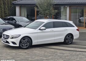 Мерседес Ц-Класс 2020 в Европе на Automoto.ua Белый Мерседес Ц-Класс, объемом двигателя 1 л и пробегом 130 тыс. км за 79900 $, фото 4 на Automoto.ua