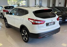Ниссан Кашкай 2016 в Европе на Automoto.ua Белый Ниссан Кашкай, объемом двигателя 1.6 л и пробегом 100 тыс. км за 15761 $, фото 5 на Automoto.ua