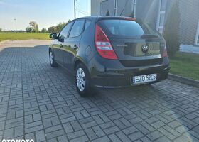 Хендай i30, объемом двигателя 1.4 л и пробегом 145 тыс. км за 2894 $, фото 6 на Automoto.ua