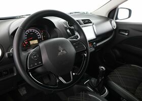 Мицубиси Спейс Стар 2023 в Европе на Automoto.ua Синий Мицубиси Спейс Стар, объемом двигателя 1.19 л и пробегом 40 тыс. км за 15695 $, фото 11 на Automoto.ua