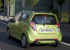 Шевроле Спарк, Хэтчбек 2010 - н.в. 1,2 i (81 Hp)