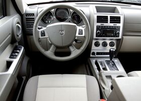 Додж Нитро, Внедорожник / Кроссовер 2007 - н.в. 3.7 i V6 12V