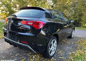 Альфа Ромео Giulietta 2019 у Європі на Automoto.ua Чорний Альфа Ромео Giulietta, об'ємом двигуна 1 л та пробігом 141 тис. км за 10388 $, фото 9 на Automoto.ua