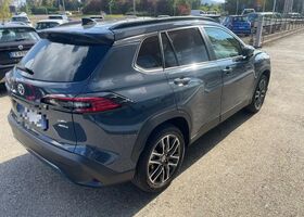 Тойота Corolla Cross 2025 в Европе на Automoto.ua Белый Тойота Corolla Cross, объемом двигателя 1.8 л и пробегом 0 тыс. км за 39044 $, фото 10 на Automoto.ua