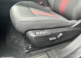 Альфа Ромео Джуниор 2025 в Европе на Automoto.ua Черный Альфа Ромео Джуниор, объемом двигателя 1 л и пробегом 1 тыс. км за 30243 $, фото 13 на Automoto.ua