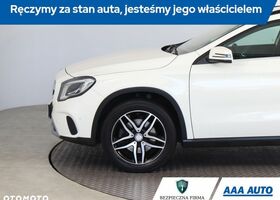 Мерседес ГЛА-Клас 2017 у Європі на Automoto.ua Білий Мерседес ГЛА-Клас, об'ємом двигуна 1 л та пробігом 160 тис. км за 19371 $, фото 15 на Automoto.ua