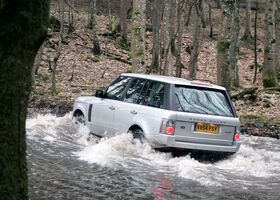 Ленд Ровер Рендж Ровер, Внедорожник / Кроссовер 2001 - 2009 III 4.4 V8 AT (286 Hp)