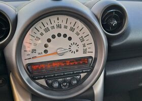 Сірий Міні One Clubman, об'ємом двигуна 1.6 л та пробігом 108 тис. км за 12043 $, фото 6 на Automoto.ua