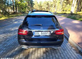 Мерседес Ц-Клас 2019 у Європі на Automoto.ua Чорний Мерседес Ц-Клас, об'ємом двигуна 1 л та пробігом 166 тис. км за 20073 $, фото 9 на Automoto.ua