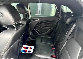 Мерседес Б-класс 2017 в Европе на Automoto.ua Белый Мерседес Б-класс, объемом двигателя 1 л и пробегом 204 тыс. км за 14020 $, фото 15 на Automoto.ua
