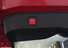 Альфа Ромео Джуниор 2025 в Европе на Automoto.ua Красный Альфа Ромео Джуниор, объемом двигателя 1 л и пробегом 1 тыс. км за 33657 $, фото 20 на Automoto.ua