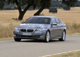 БМВ 5 Серія, Седан 2010 - н.в. 525d xDrive (F10)