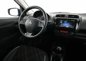 Мицубиси Спейс Стар 2023 в Европе на Automoto.ua Синий Мицубиси Спейс Стар, объемом двигателя 1.19 л и пробегом 40 тыс. км за 15695 $, фото 13 на Automoto.ua