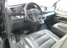 Черный Опель Zafira Life, объемом двигателя 2 л и пробегом 54 тыс. км за 40903 $, фото 8 на Automoto.ua