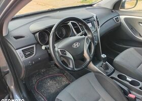 Хендай i30, объемом двигателя 1.4 л и пробегом 191 тыс. км за 5399 $, фото 14 на Automoto.ua