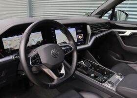 Фольксваген Туарег 2021 у Європі на Automoto.ua Сірий Фольксваген Туарег, об'ємом двигуна 3 л та пробігом 70 тис. км за 60611 $, фото 9 на Automoto.ua