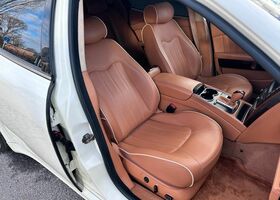 Білий Мазераті Quattroporte, об'ємом двигуна 4.24 л та пробігом 77 тис. км за 30939 $, фото 19 на Automoto.ua