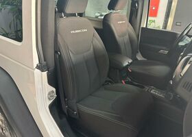 Джип Вранглер 2017 в Европе на Automoto.ua Белый Джип Вранглер, объемом двигателя 2.78 л и пробегом 120 тыс. км за 29990 $, фото 8 на Automoto.ua