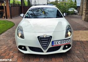 Альфа Ромео Giulietta, об'ємом двигуна 1.96 л та пробігом 180 тис. км за 6026 $, фото 2 на Automoto.ua