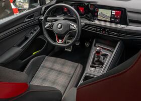 Фольксваген Гольф ГТІ 2022 у Європі на Automoto.ua Сірий Фольксваген Гольф ГТІ, об'ємом двигуна 1.98 л та пробігом 40 тис. км за 41333 $, фото 1 на Automoto.ua