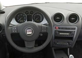 Сеат Cordoba, Седан 1994 - 1999 Seat  I 1.4 i