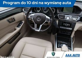 Мерседес Е-Клас, об'ємом двигуна 2.14 л та пробігом 99 тис. км за 20086 $, фото 7 на Automoto.ua