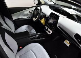 Toyota Prius 2018 на тест-драйве, фото 6