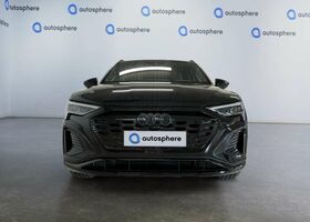 Чорний Ауді Q8, об'ємом двигуна 0 л та пробігом 10 тис. км за 123789 $, фото 2 на Automoto.ua