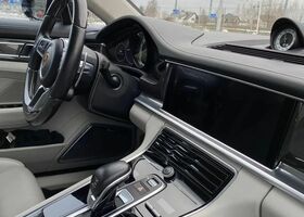 Порше Panamera, об'ємом двигуна 4 л та пробігом 64 тис. км за 104968 $, фото 20 на Automoto.ua