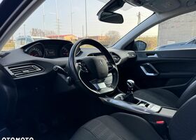 Пежо 308, об'ємом двигуна 1.2 л та пробігом 139 тис. км за 8639 $, фото 16 на Automoto.ua