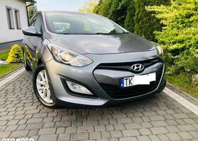 Хендай i30, об'ємом двигуна 1.4 л та пробігом 170 тис. км за 6458 $, фото 19 на Automoto.ua