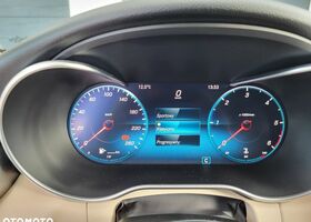 Мерседес Ц-Клас 2019 у Європі на Automoto.ua Чорний Мерседес Ц-Клас, об'ємом двигуна 1 л та пробігом 166 тис. км за 20073 $, фото 27 на Automoto.ua