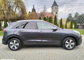 Кіа Niro, об'ємом двигуна 1.58 л та пробігом 183 тис. км за 12959 $, фото 13 на Automoto.ua