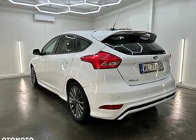 Форд Фокус, об'ємом двигуна 1 л та пробігом 70 тис. км за 9935 $, фото 4 на Automoto.ua