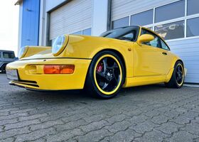Желтый Порше 911, объемом двигателя 3.6 л и пробегом 120 тыс. км за 107883 $, фото 39 на Automoto.ua