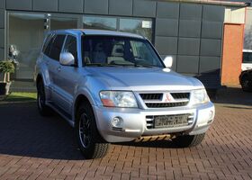 Міцубісі Паджеро 2006 у Європі на Automoto.ua Срібний Міцубісі Паджеро, об'ємом двигуна 3.2 л та пробігом 161 тис. км за 8152 $, фото 2 на Automoto.ua
