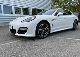 Білий Порше Panamera, об'ємом двигуна 2.97 л та пробігом 98 тис. км за 50270 $, фото 6 на Automoto.ua