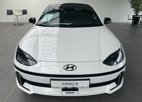 Білий Хендай IONIQ 6, об'ємом двигуна 0 л та пробігом 8 тис. км за 59631 $, фото 3 на Automoto.ua