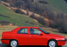 Альфа Ромео 155, Седан 1993 - 1998 Alfa  1.7 T.S. (167.A4D,167.A4H)