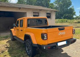 Джип Gladiator 2022 в Европе на Automoto.ua Черный Джип Gladiator, объемом двигателя 2.99 л и пробегом 50 тыс. км за 44484 $, фото 2 на Automoto.ua